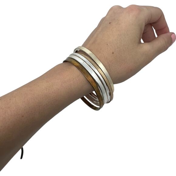 Silver and Copper tone Bangle Bracelet Set Excellent Condition, 8" Circumference - Picture 5 of 7